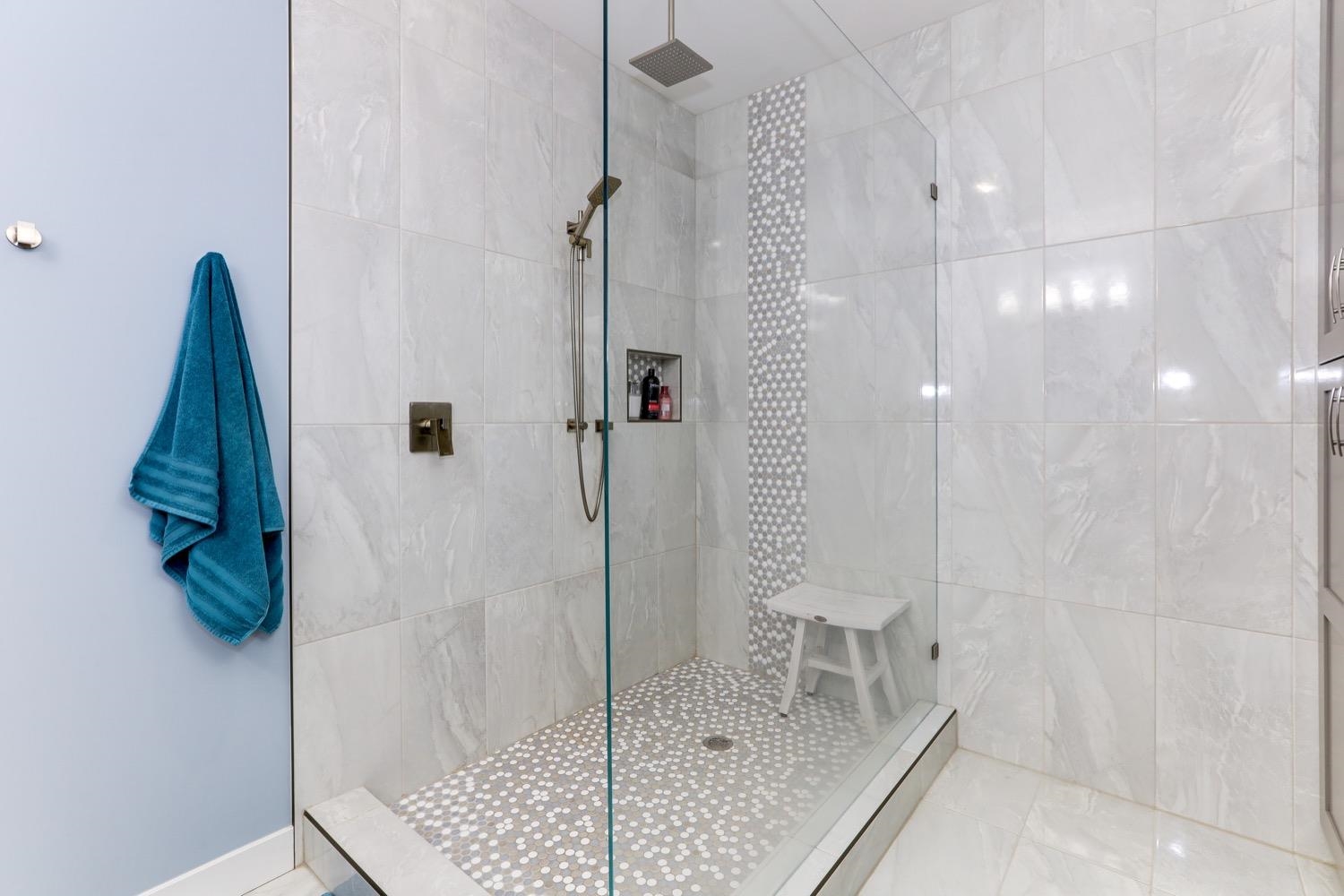 15 20770 97B AVENUE 23