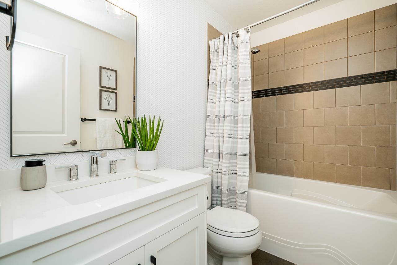 20880 71B AVENUE 17