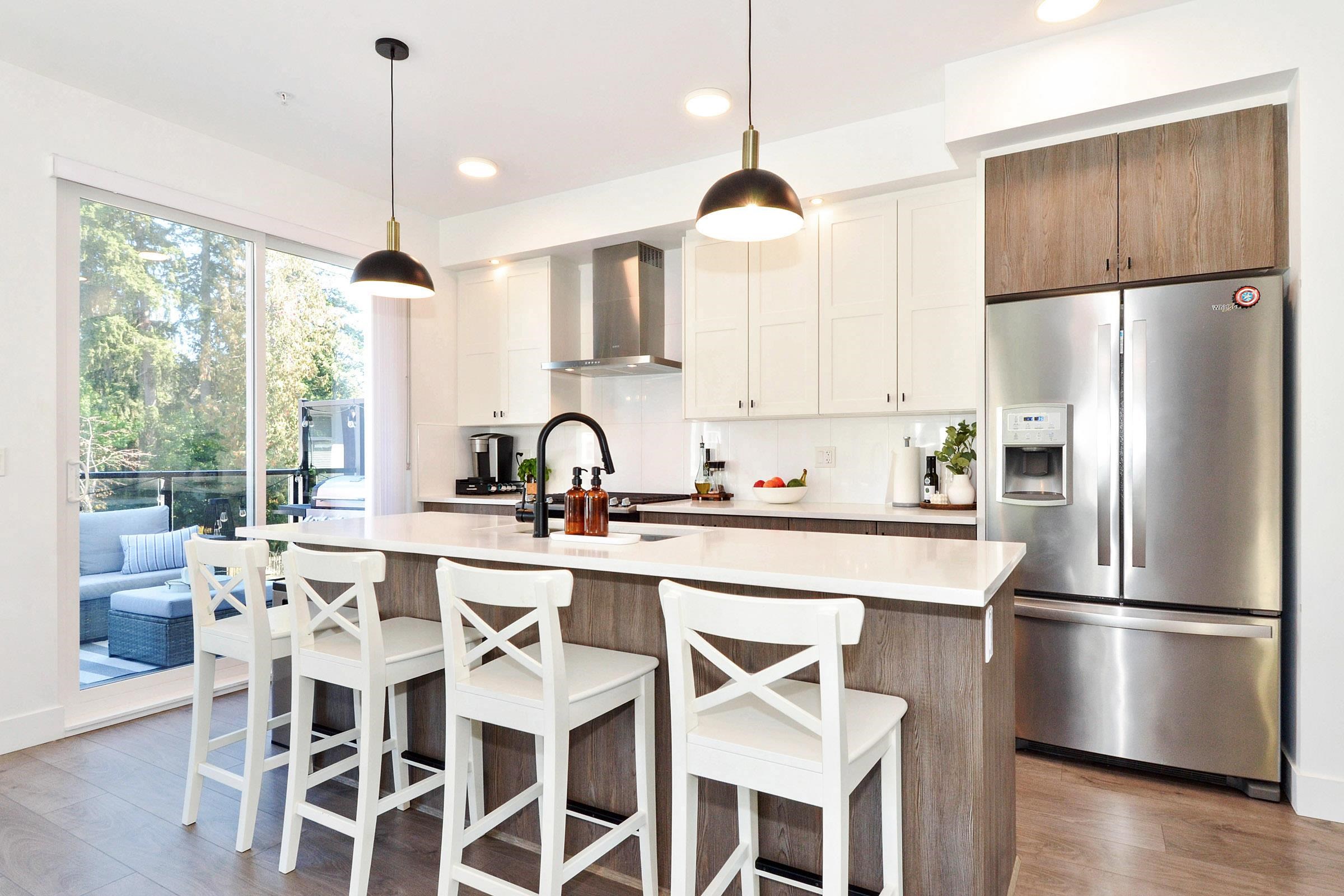 94 24108 104 AVENUE 10