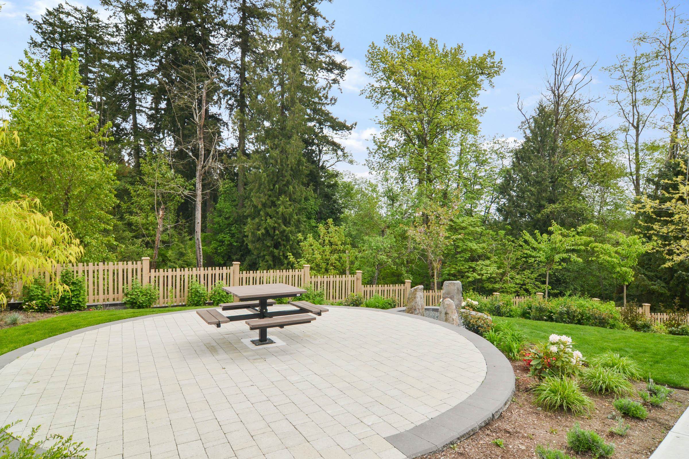 94 24108 104 AVENUE 29