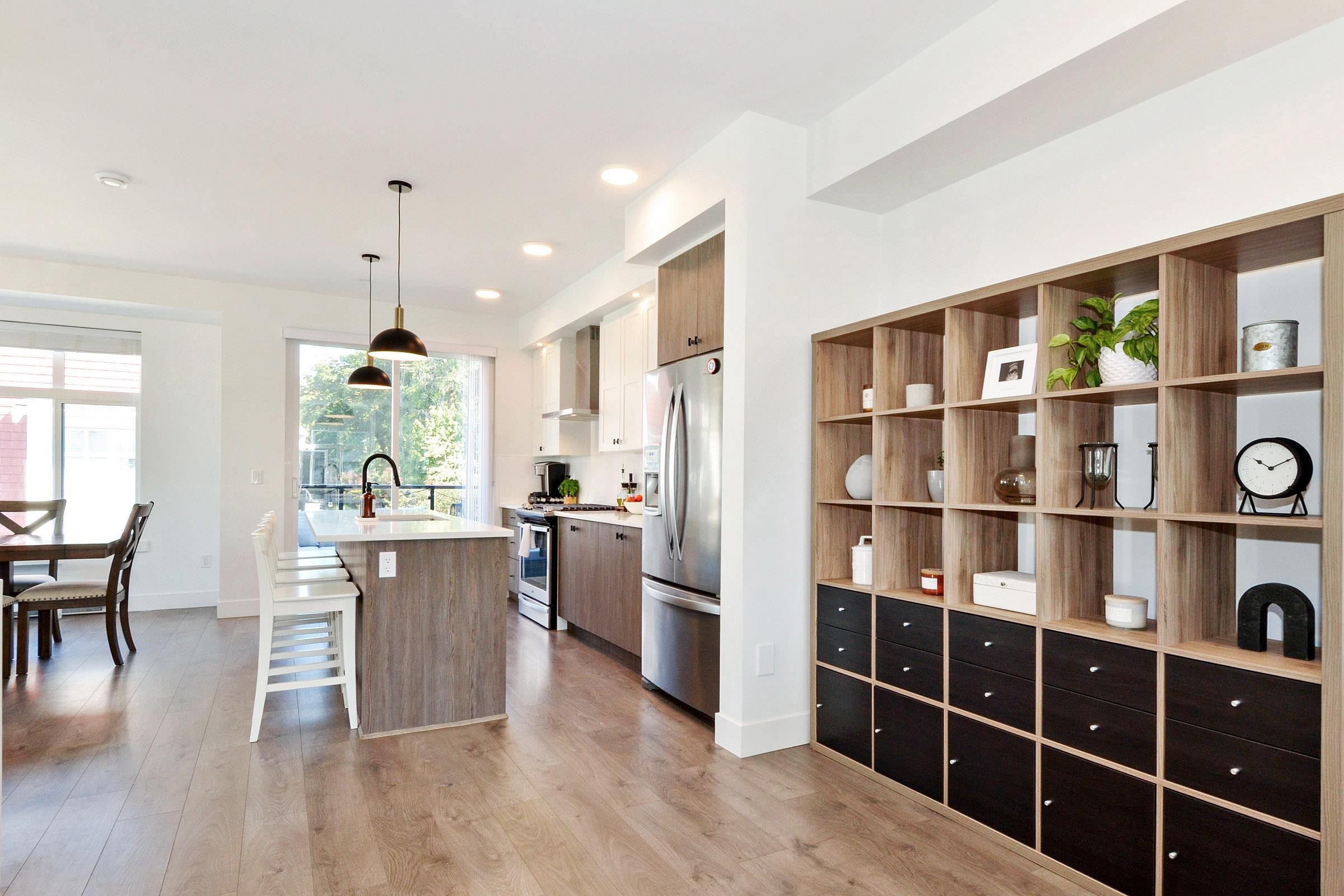 94 24108 104 AVENUE 8