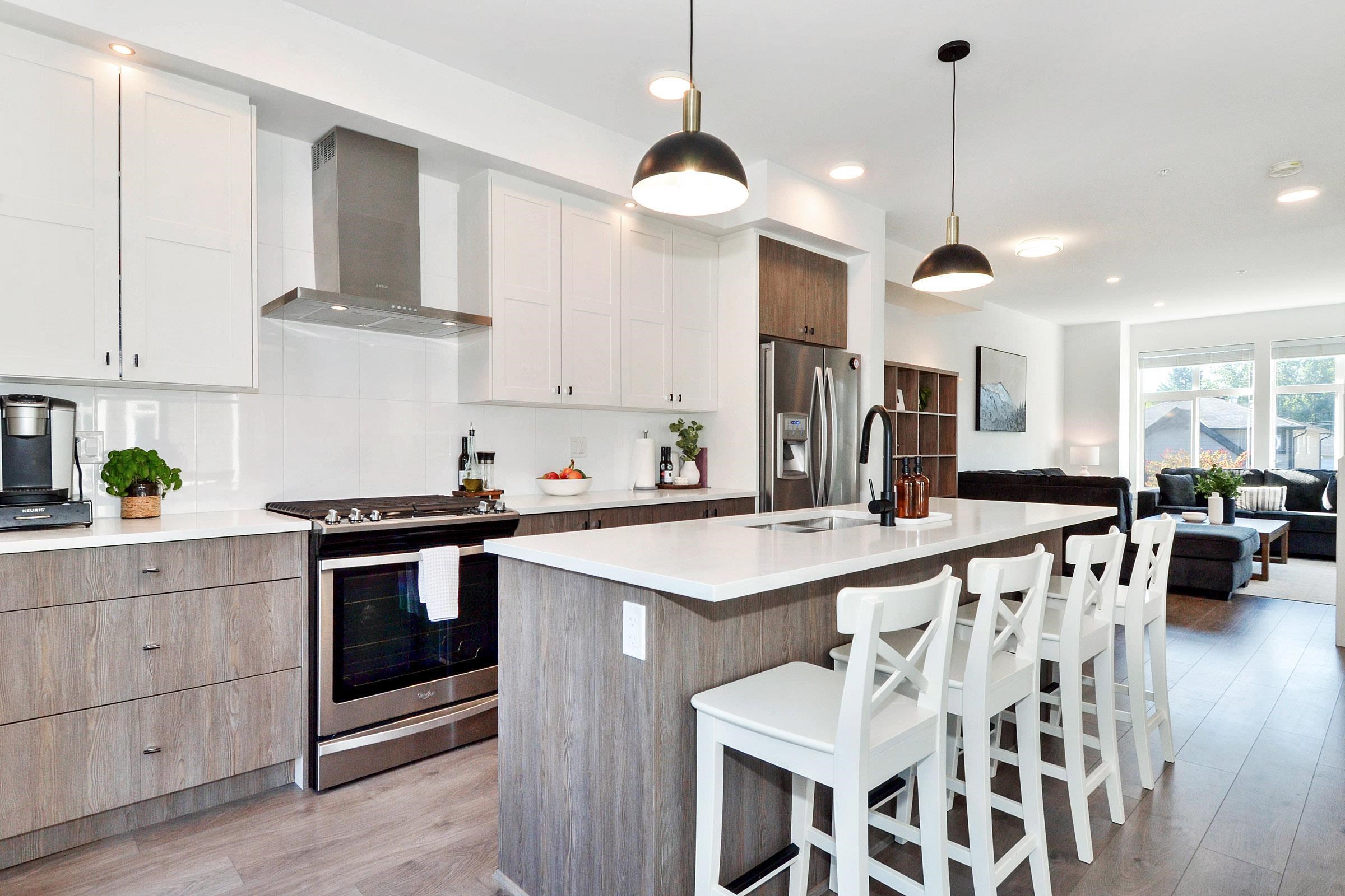 94 24108 104 AVENUE 9