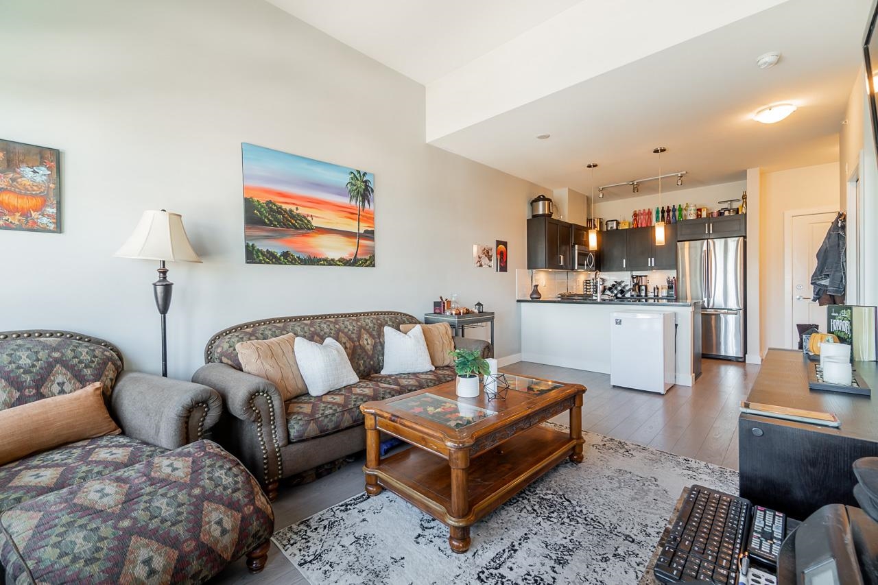 407 20078 FRASER HIGHWAY 4